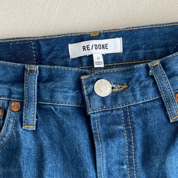 redone 90's high rise loose distressed straight leg jeans - Picture 3 of 8